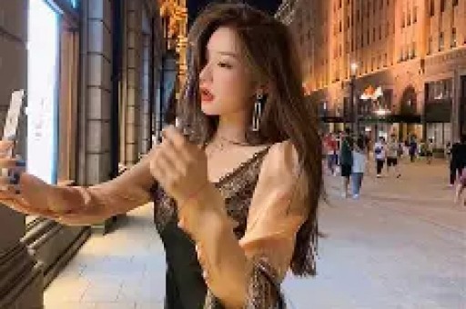女明星集体“塌房”她们为啥都不装了